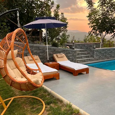 Villa Mountain *